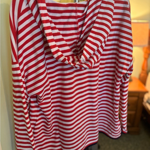 Red and white Crown and Ivy size L - Picture 3 of 3